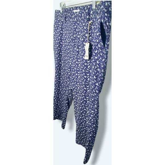 NWT Dockers Women’s Capri Pants 16P Navy Blue Whit - Picture 3 of 12